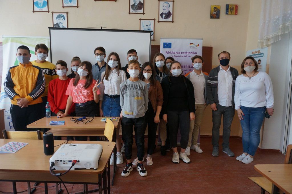 UE-GIZ// A început seria de instruiri în cadrul proiectului „VOCEA TINERILOR – element durabil pentru un viitor verde”
