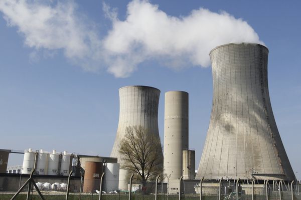 Greenpeace a cerut verificarea fiabilității vechilor centrale nucleare franceze