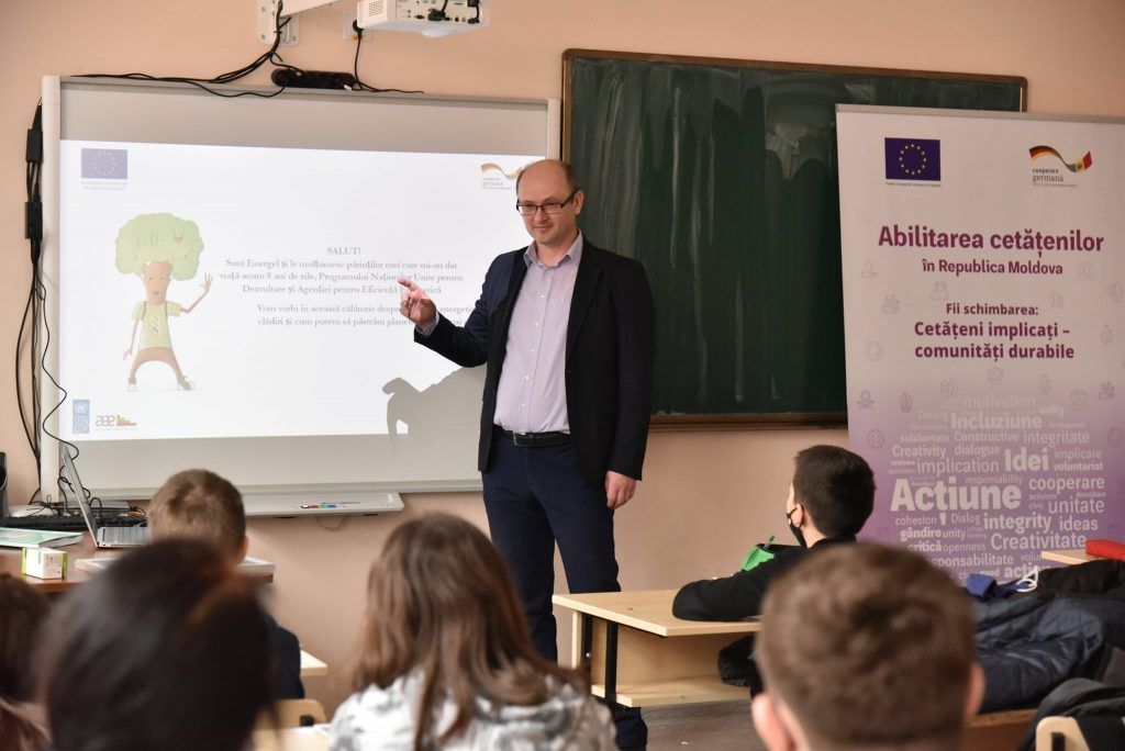 UE// La Ialoveni copiii învață cum să își protejeze viitorul