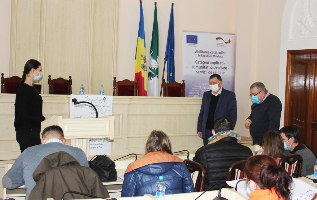 UE//Programul de instruire pentru societatea civilă și APL-uri privind atragerea investițiilor și scrierea proiectelor locale, regionale și europene continuă