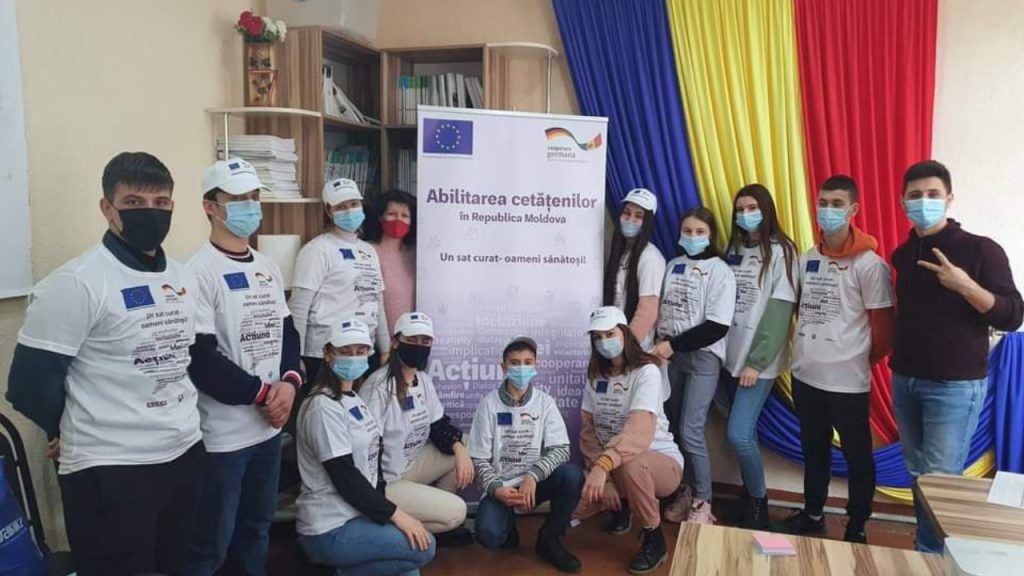 UE//Tinerii din Șerpeni explorează modalitățile de implicare comunitară