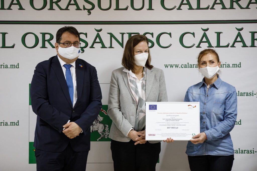UE// Tinerii din Călărași contribuie la dezvoltarea serviciilor calitative de alimentare cu apă și canalizare