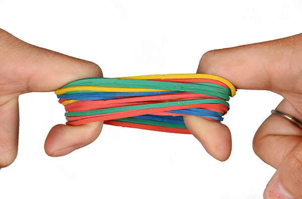 A fost inventat un material elastic care poate transforma căldura corpului uman în electricitate
