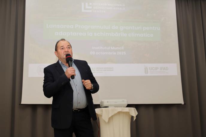 Echipamente agricole pentru 2 000 de fermieri cu venituri reduse