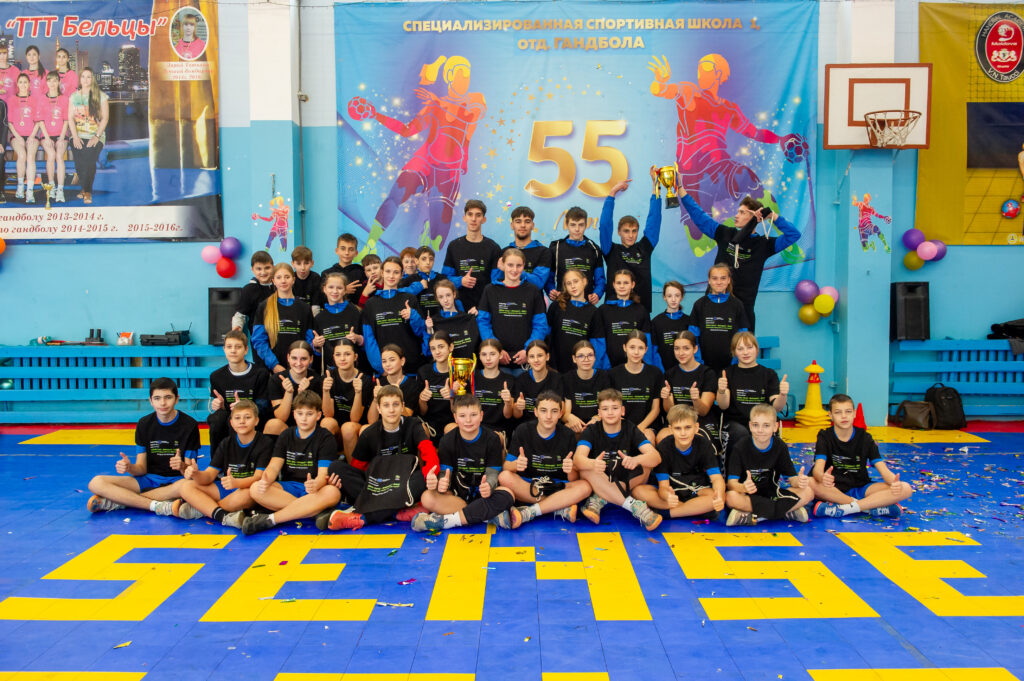 Atelierul Sportiv „Green Days” a reunit 40 de tineri din Bălți și Botoșani într-o activitate transfrontalieră dedicată mișcării și educației ecologice 